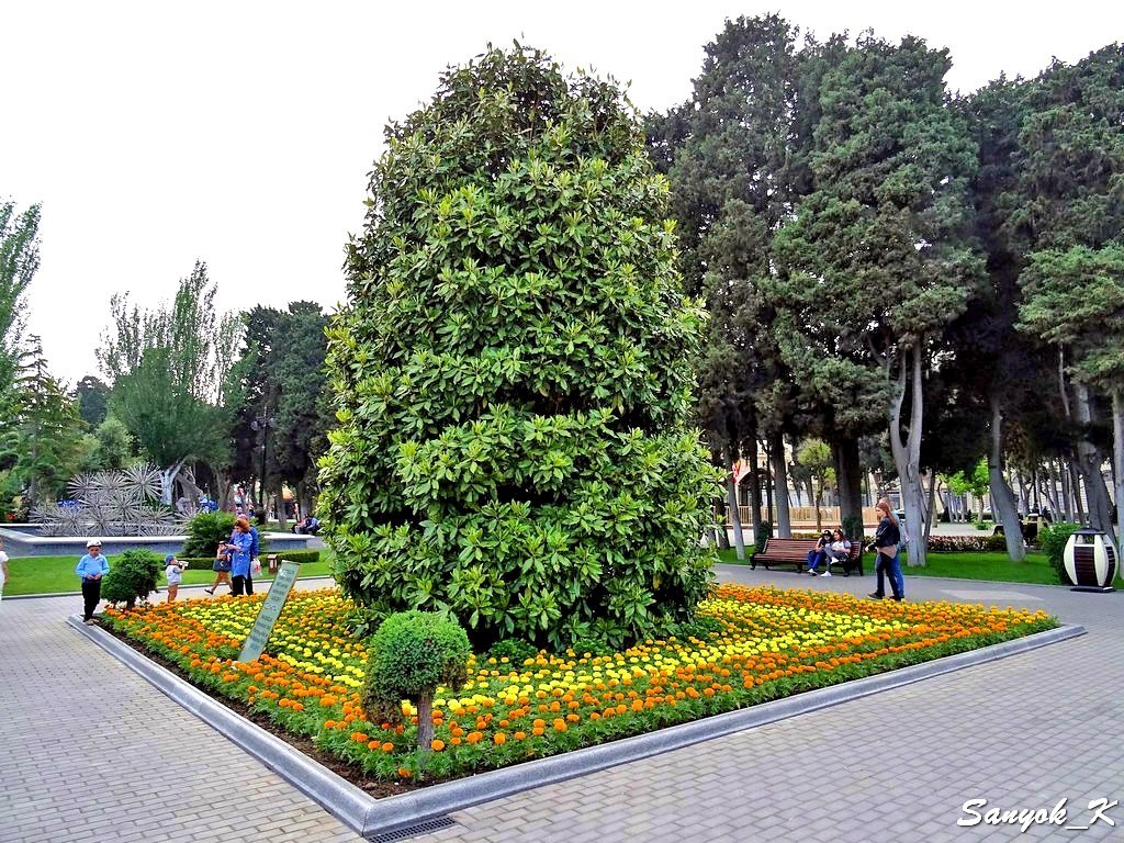2576 Baku Boulevard National park Баку Приморский бульвар