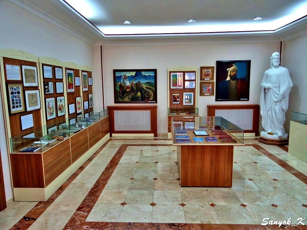 9280 Nakhchivan Museum of Literature Нахичевань Литературный музей